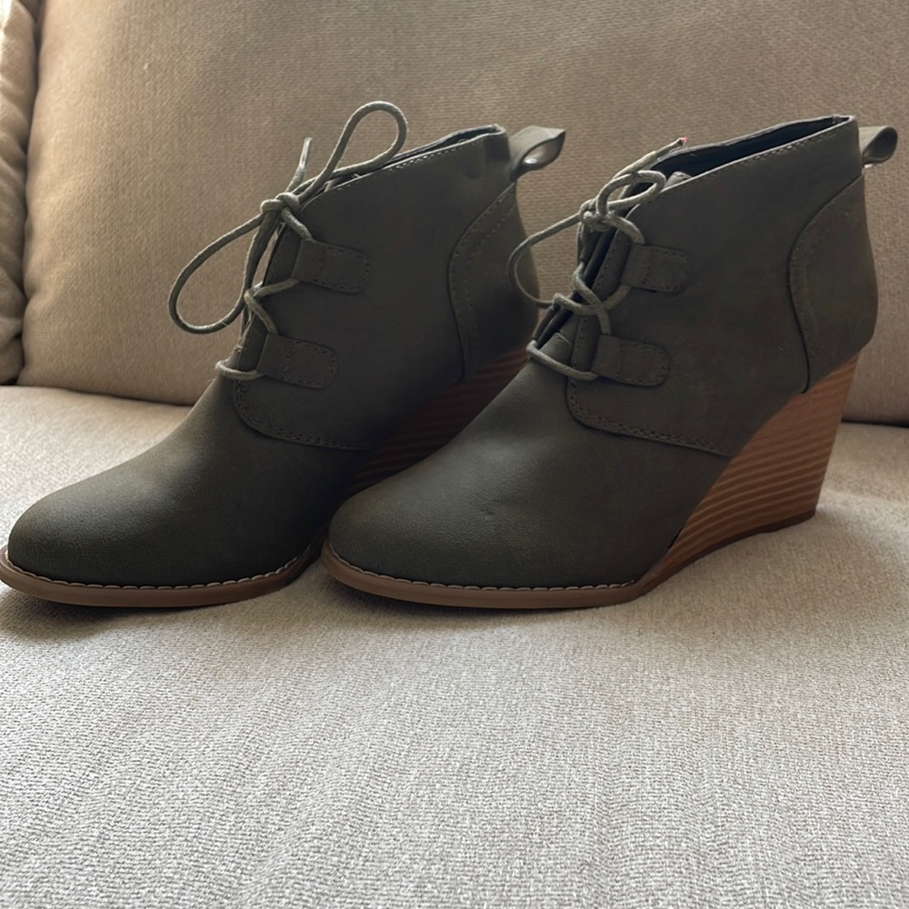 Nautica wedges